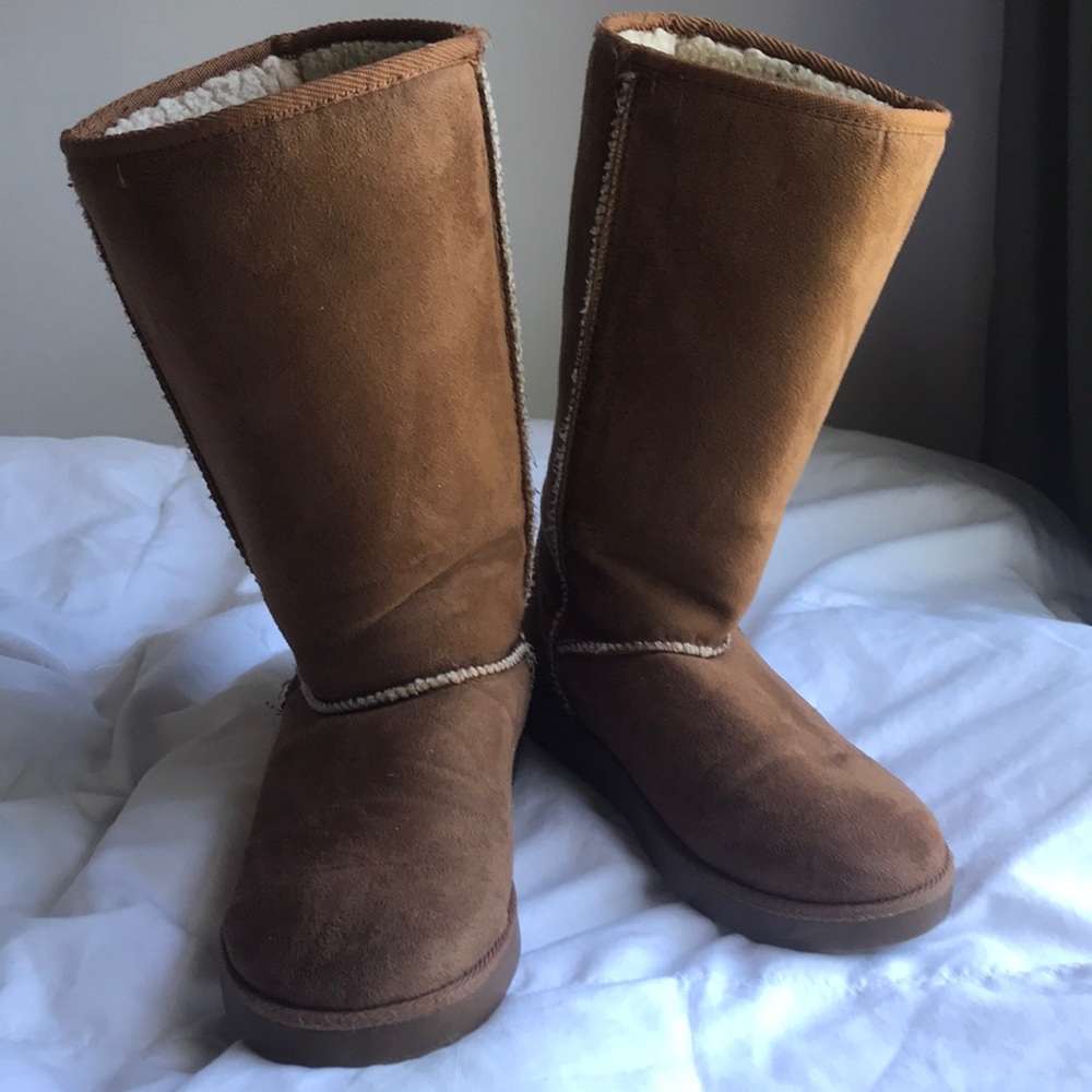Airwalk Suede Boots